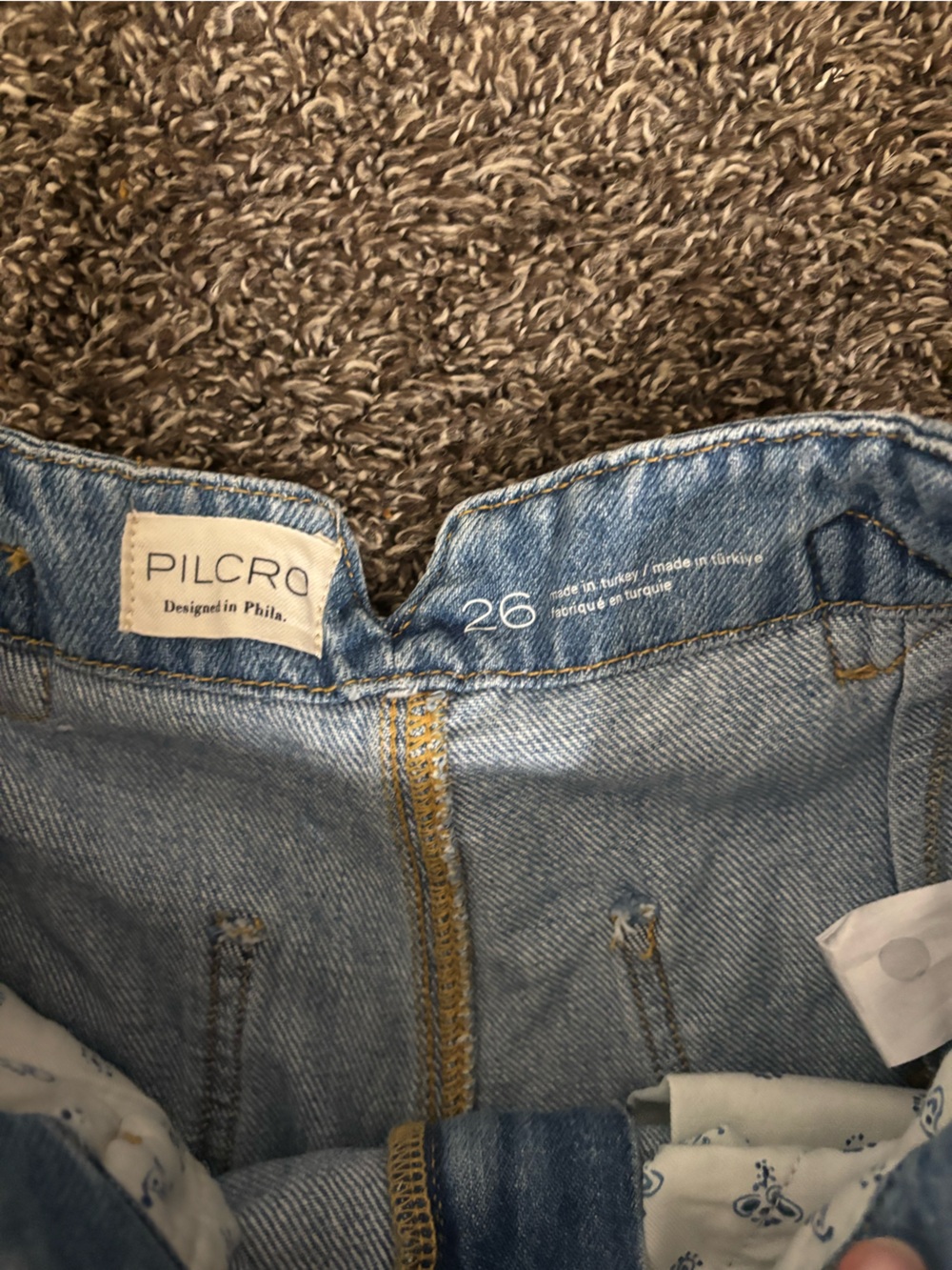 Pilcro’s wide-leg culotte jeans - Picture 4 of 4